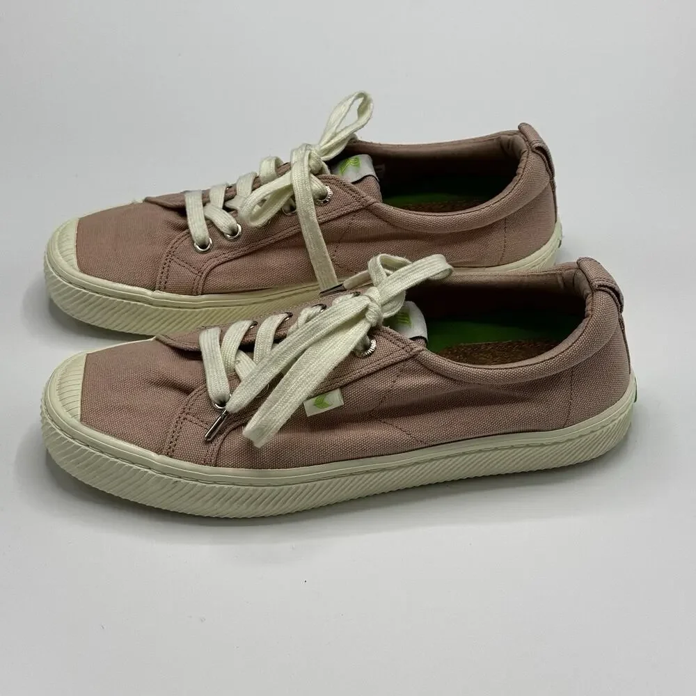 Cariuma OCA Shoes Women's 9 Pink White Canvas Low Top Lace Up Casual Sneakers